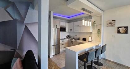 Beautiful Property 3-bedroom, View Terrace of S,J., Electric Generator, AC, WIFI