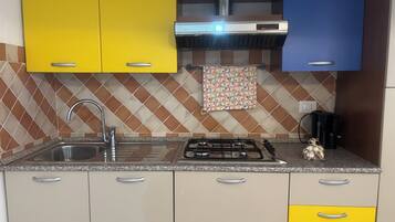 Microwave, stovetop