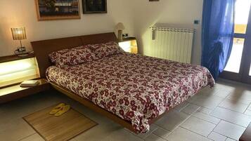 3 chambres, bureau, fer et planche à repasser, Wi-Fi gratuit