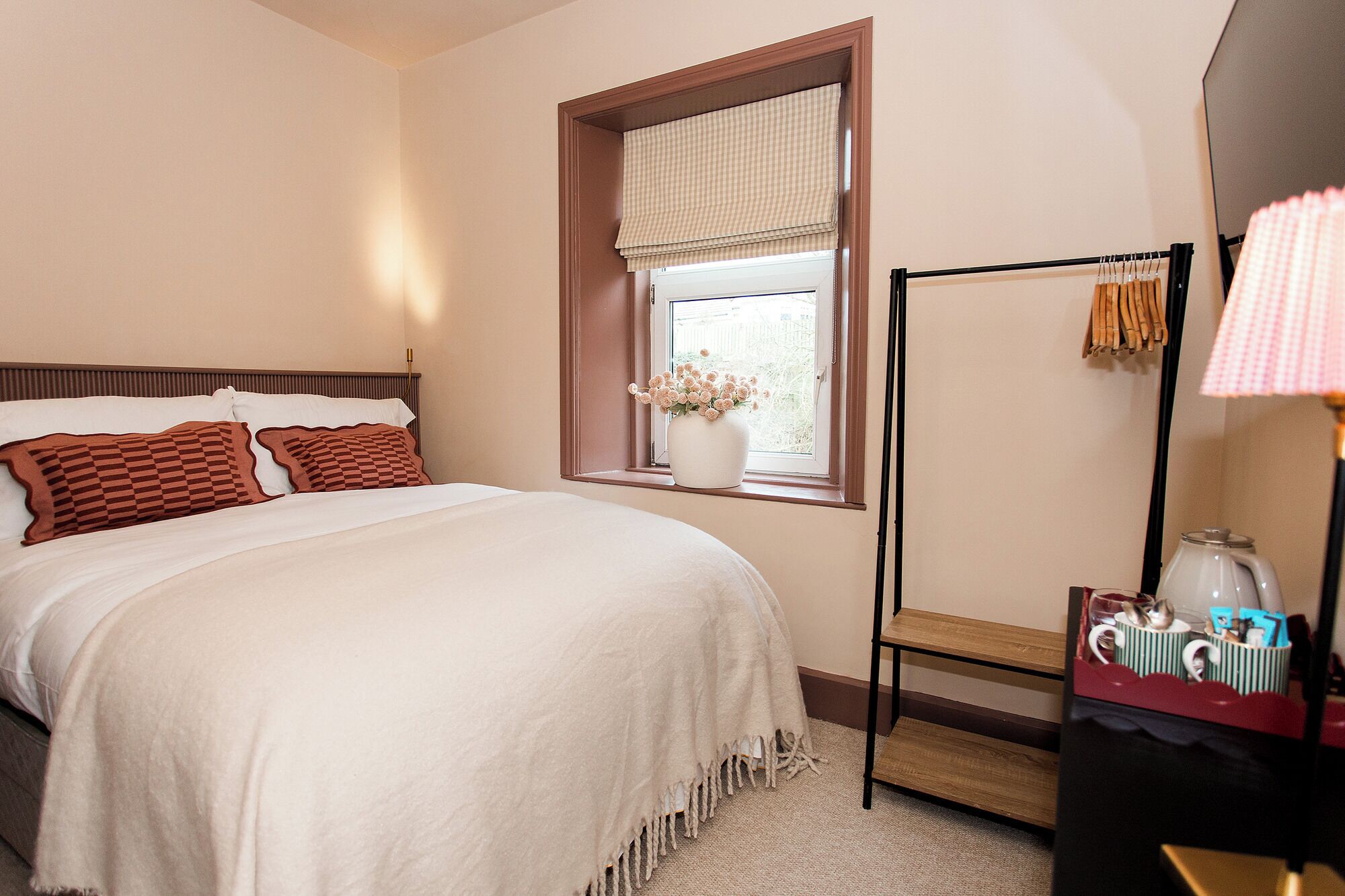 Standard Room | Desk, laptop workspace, blackout drapes, iron/ironing board