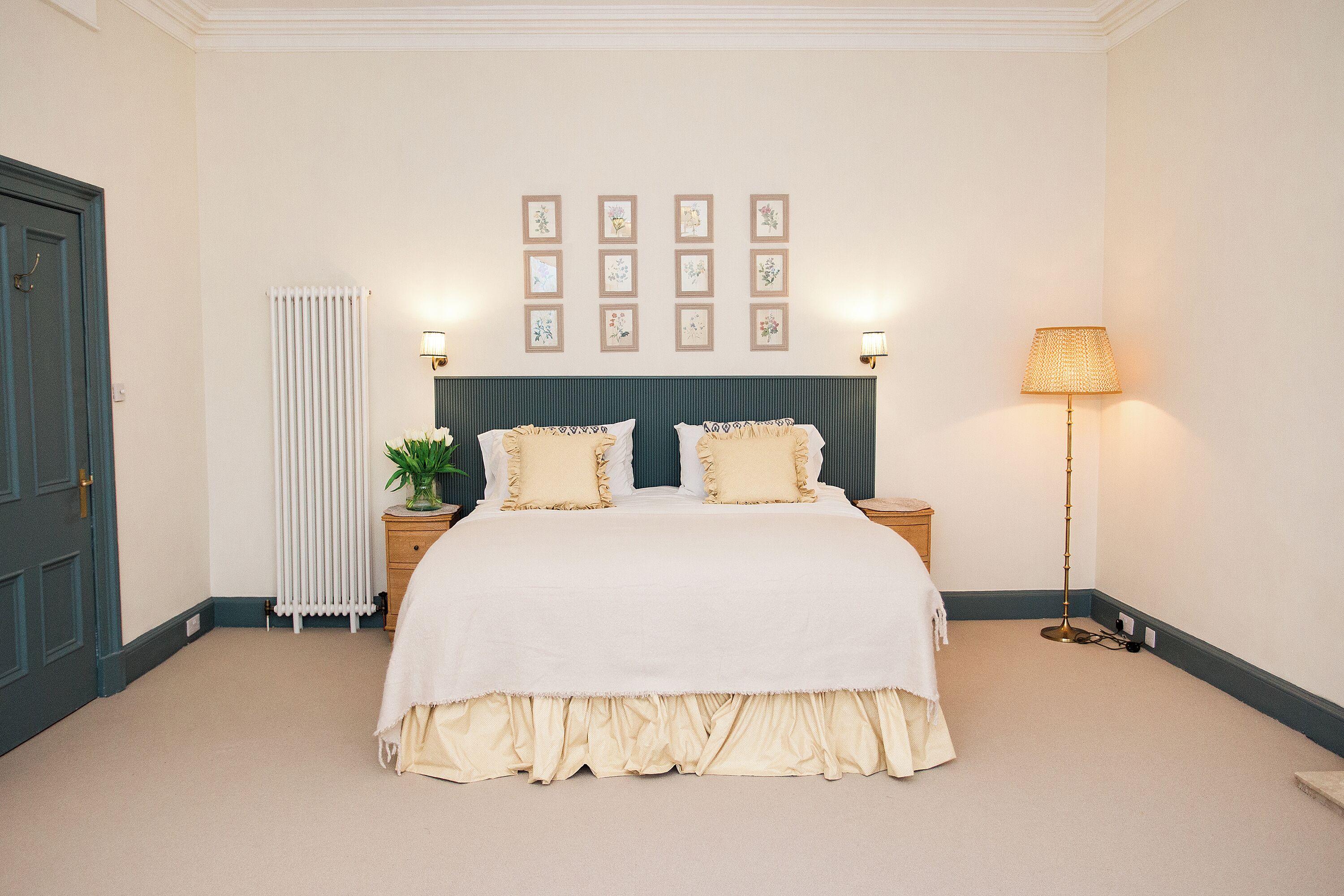 Luxury Room, Mountain View | Desk, laptop workspace, blackout drapes, iron/ironing board