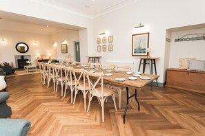 Free daily continental breakfast - Torr House (Torthorwald)