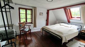 3 Schlafzimmer, Schreibtisch, Reisekinderbett, kostenloses WLAN