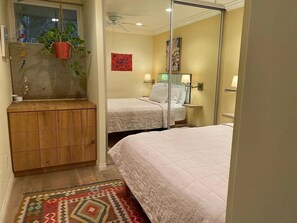 1 bedroom, WiFi, bed sheets