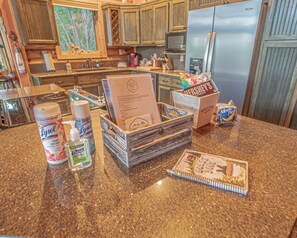 Family Cabin, Mountain View | Private kitchen | Full-size fridge, microwave, oven, stovetop