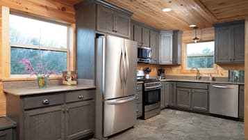 Family Cabin, Lake View | Private kitchen | Full-size fridge, microwave, oven, stovetop