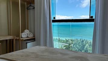 Comfort suite, uitzicht op strand | 15 slaapkamers, een bureau, gratis wifi