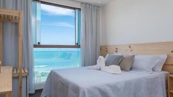 15 bedrooms, desk, free WiFi