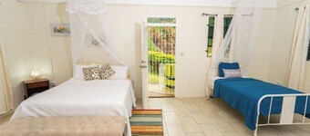   Providence ,Charming 3-bedroom cottage with WiFi and AC in Mahaut.