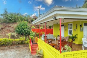 Terrace/patio -   Providence ,Charming 3-bedroom cottage with WiFi and AC in Mahaut. (Mahaut)