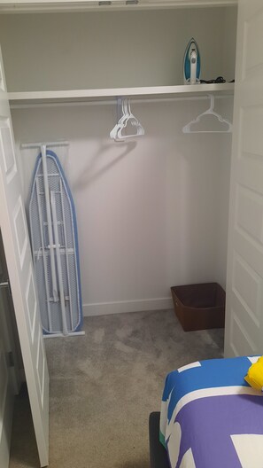 1 bedroom, in-room safe, desk, iron/ironing board