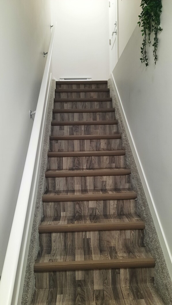 Interior - Cozy basement suite /15 minutes away from Edmonton International Airport (Edmonton)