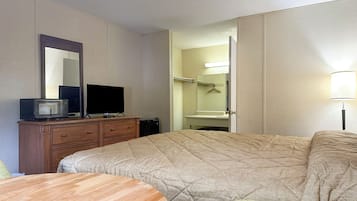 Suite, 1 King-Bett, Nichtraucher | Minibar, Schreibtisch, Bügeleisen/Bügelbrett, kostenloses WLAN