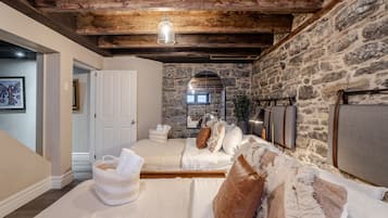 4 chambres, fer et planche à repasser, Wi-Fi gratuit, draps fournis