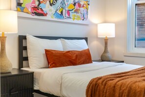 3 bedrooms, desk, iron/ironing board, WiFi (free)
