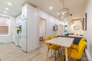 Interior - Stylish 3BR/2BA in the Plateau (Montréal)