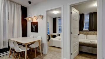 3 chambres, bureau, fer et planche à repasser, Wi-Fi gratuit