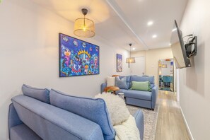 Smart TV - Stunning 3BR in Plateau Mont-Royal (Montréal)