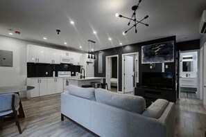 Smart TV - Elegant 4BR on in the Plateau MTL (Montréal)
