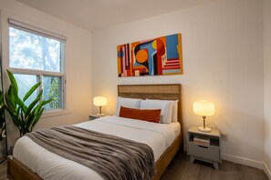 4 chambres, fer et planche à repasser, Wi-Fi gratuit, draps fournis