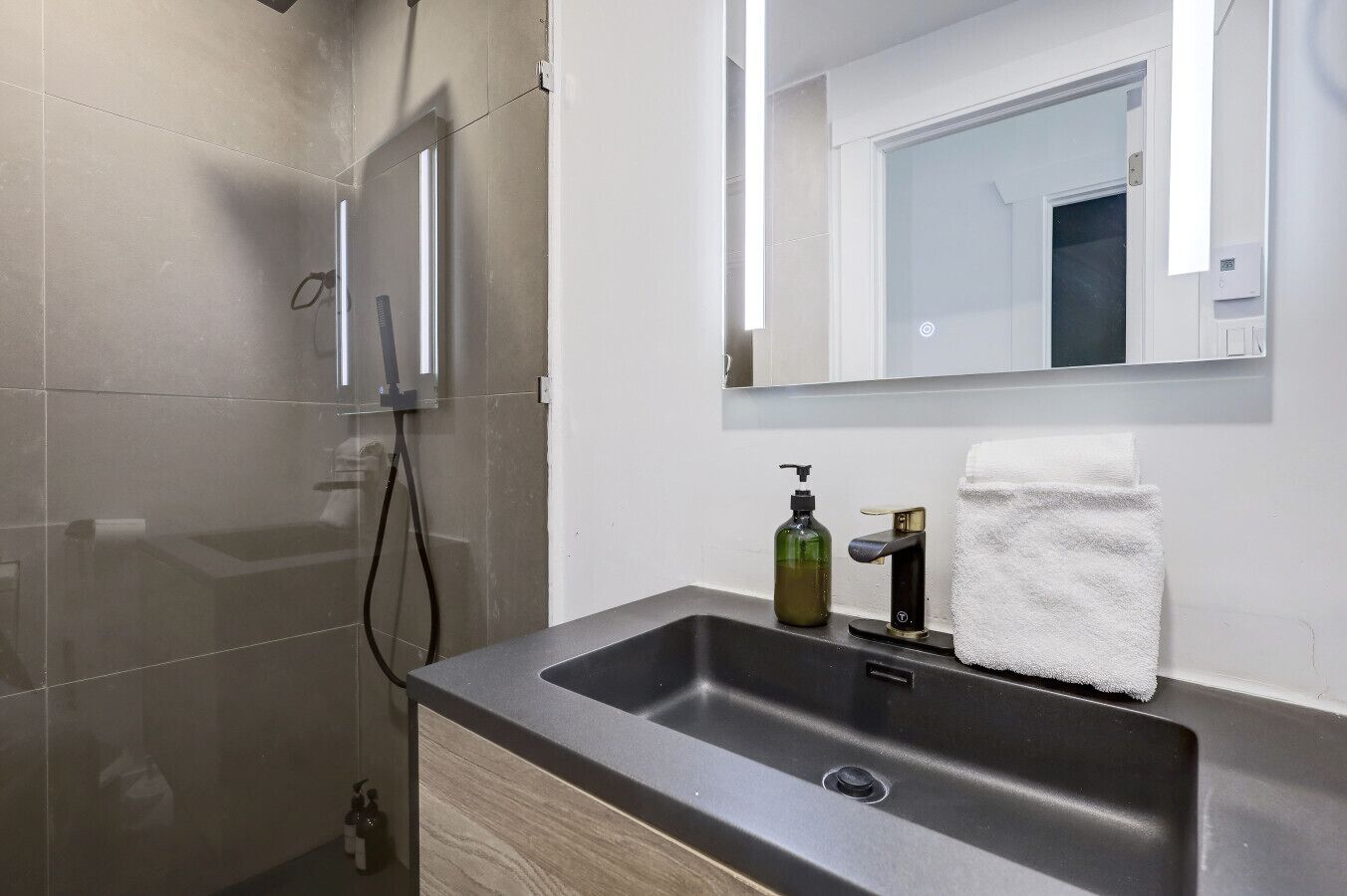 Secadora de cabello y toallas 