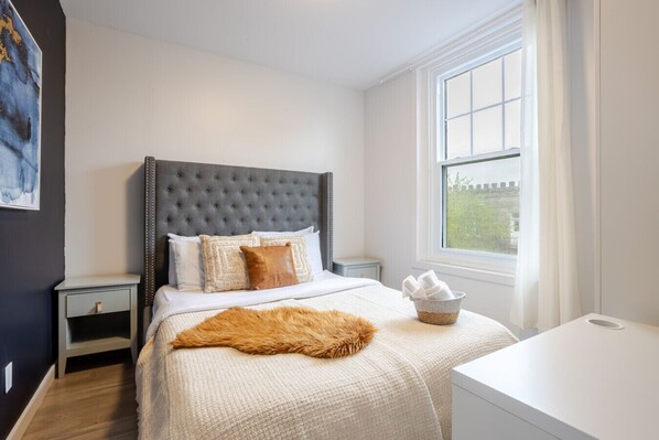 4 bedrooms, desk, iron/ironing board, free WiFi