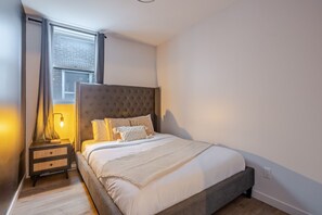 4 Schlafzimmer, Schreibtisch, Bügeleisen/Bügelbrett, kostenloses WLAN
