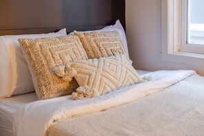 4 Schlafzimmer, Schreibtisch, Bügeleisen/Bügelbrett, kostenloses WLAN