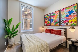 4 bedrooms, desk, iron/ironing board, free WiFi