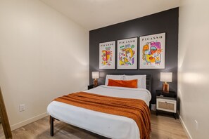 4 bedrooms, desk, iron/ironing board, free WiFi