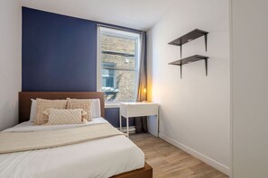 2 bedrooms, desk, iron/ironing board, free WiFi