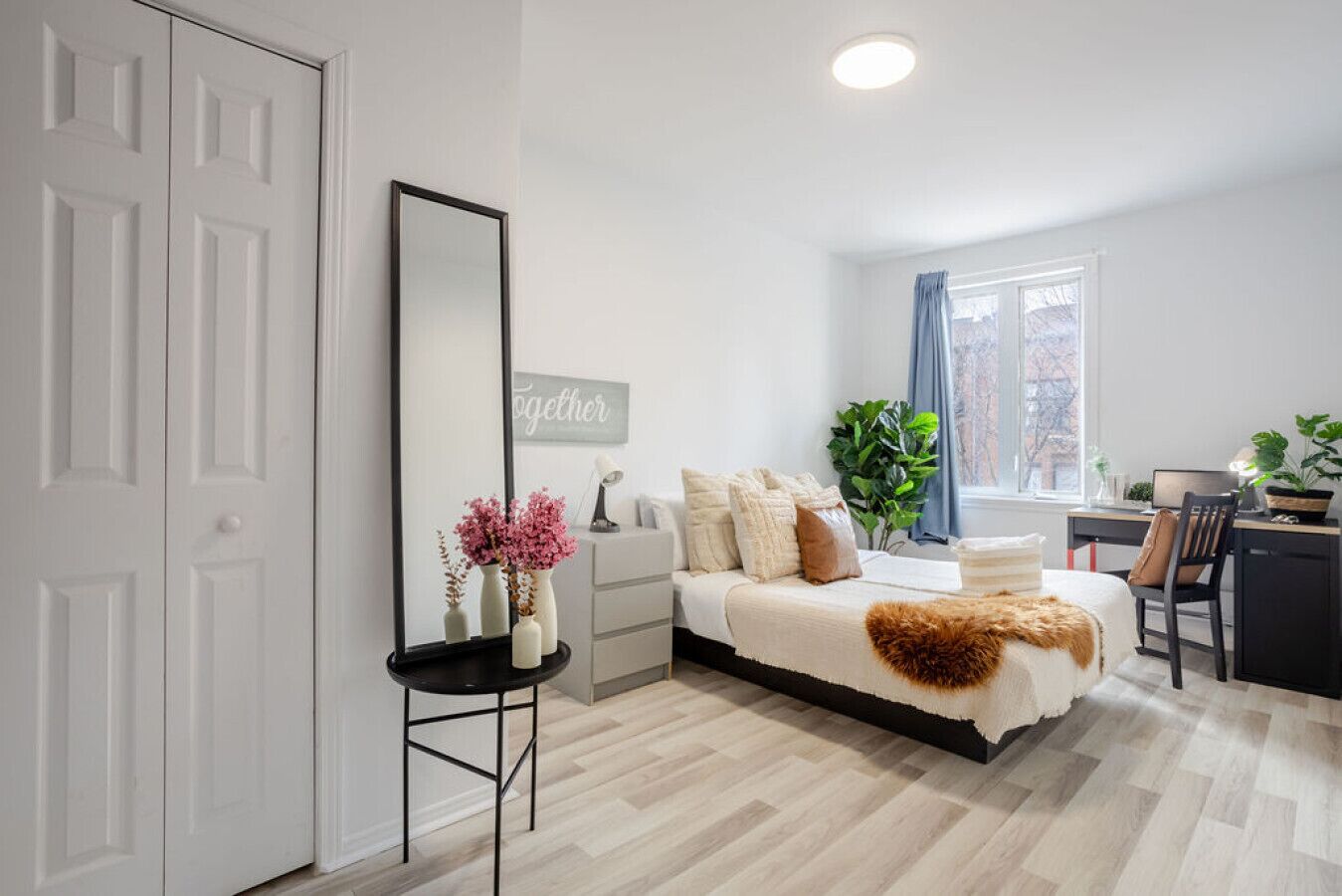 4 chambres, bureau, fer et planche à repasser, Wi-Fi gratuit