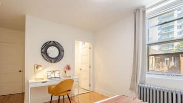 1 bedroom, desk, iron/ironing board, free WiFi