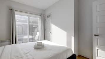 2 habitaciones, escritorio, tabla de planchar con plancha y wifi gratis