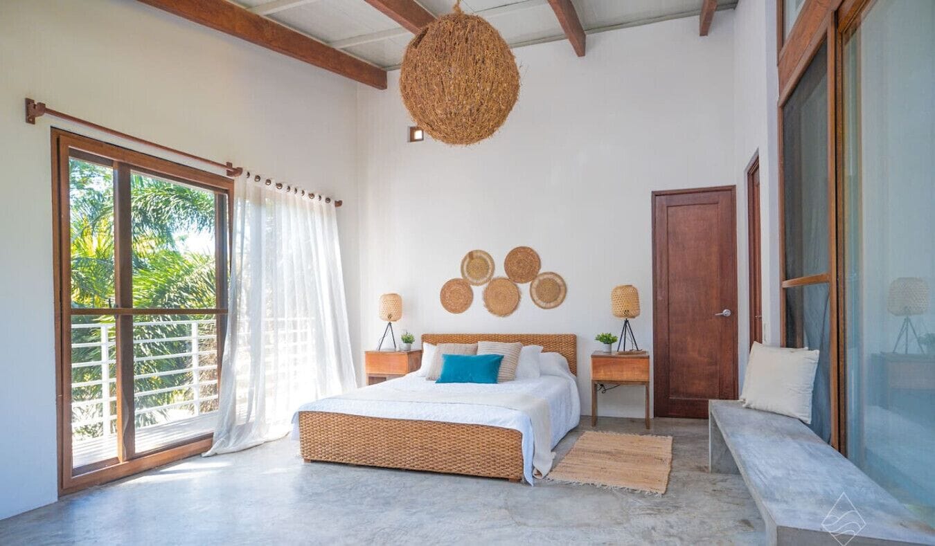 3 chambres, bureau, Wi-Fi gratuit, draps fournis