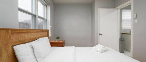 2 dormitorios, escritorio, tabla de planchar con plancha y wifi gratis