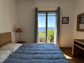 4 bedrooms, free WiFi