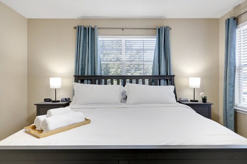 Texas Star - A Birdy Vacation Rental