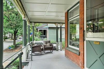 The Grand Mare Whitney | Award Winning Restoration | King Bed | Sleeps 4