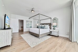 3 bedrooms, iron/ironing board, free WiFi, bed sheets - Turquoise Place D1008 | Gorgeous Updates! Oversized, hot tub/grill on deck, huge slide for kids! (Orange Beach)