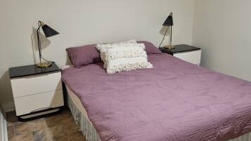 2 bedrooms, WiFi, bed sheets