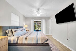 3 quartos, berço de viagem, Wi-Fi, roupa de cama