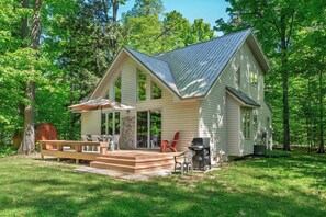Exterior - Up North Chalet | Ac | Bbq | Bikes (Cedar)