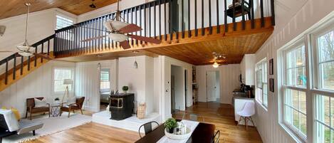 المنشأة من الداخل