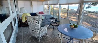 Irish Shanty - Lakeview