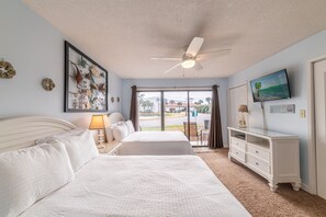 2 chambres, fer et planche à repasser, Wi-Fi gratuit, draps fournis