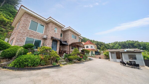 Exterior - Gapyeong Dream Pool Villa Pension (Gapyeong)