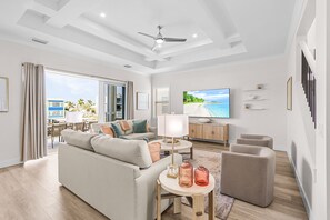 スマートテレビ、卓球台