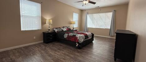 3 makuuhuonetta, Wi-Fi, vuodevaatteet