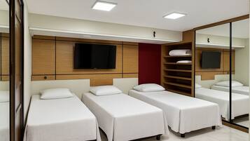 Habitación familiar | Wifi gratis y ropa de cama